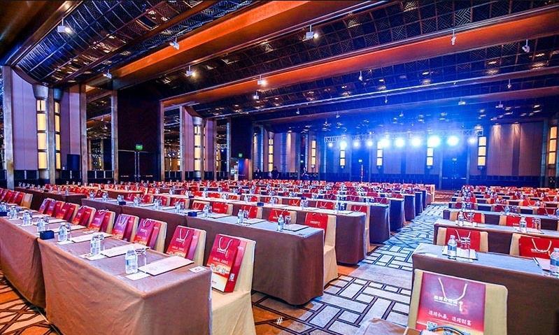 婚慶公司 中式婚禮 漢式婚禮 新娘跟妝婚禮司儀攝像跟拍一條龍